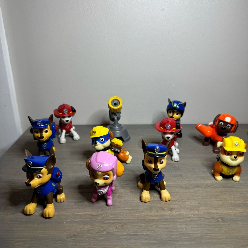 Paw Patrol Action Figure Set - Blue, Pink, Red, Yellow